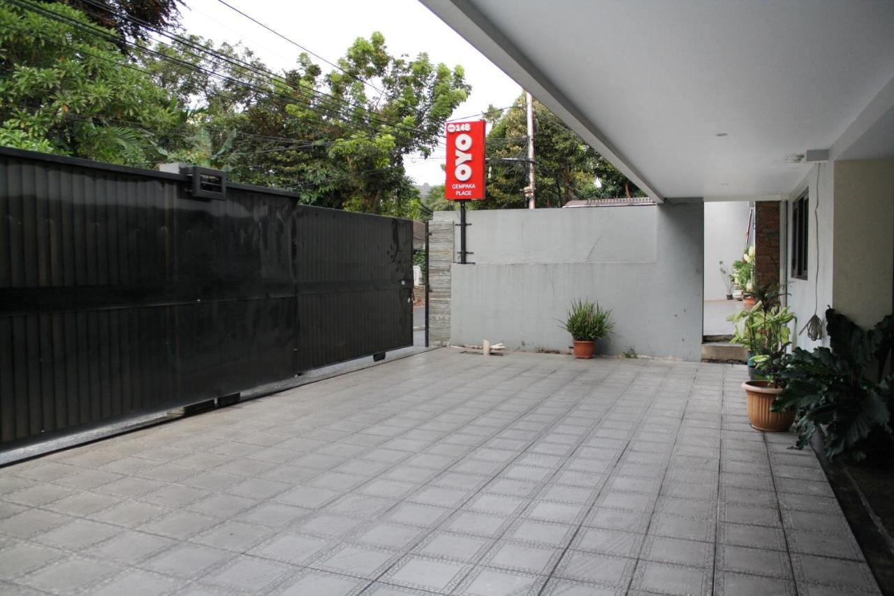 Oyo 148 Cempaka Place Homestay Jakarta Exterior foto